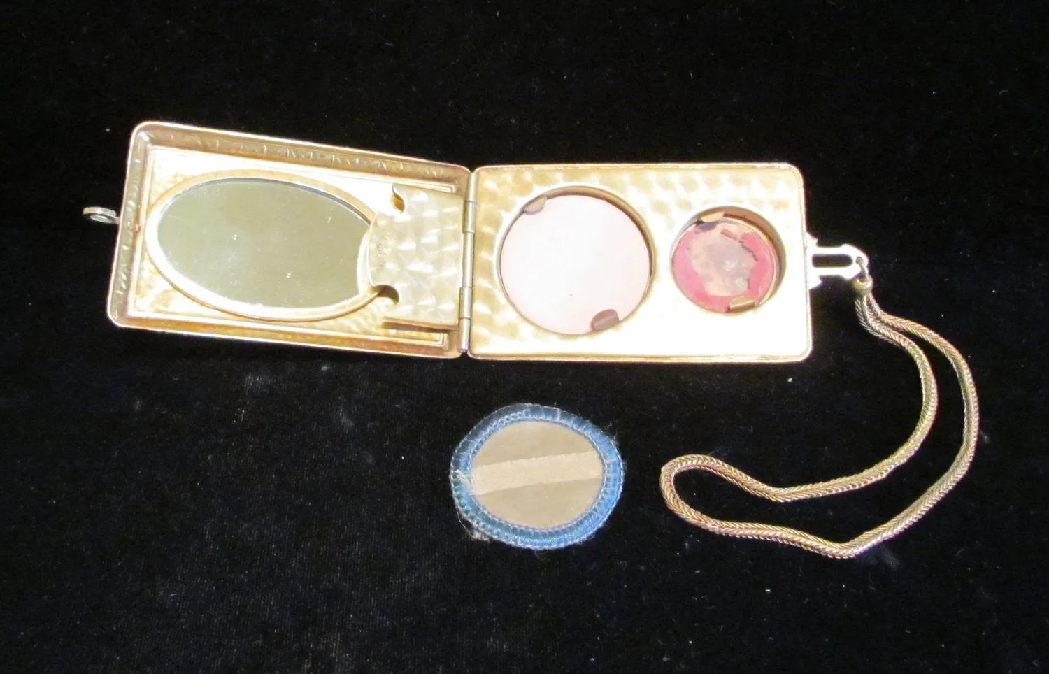 Evans Compact 1910s Dance Purse Powder Mirror And Rouge Wristlet